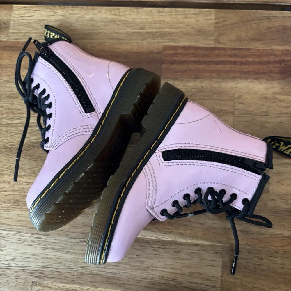 Dr. Martens 1460 Toddler Boots Pink Patent Leather Size 7 US Side Zip NO INSOLES